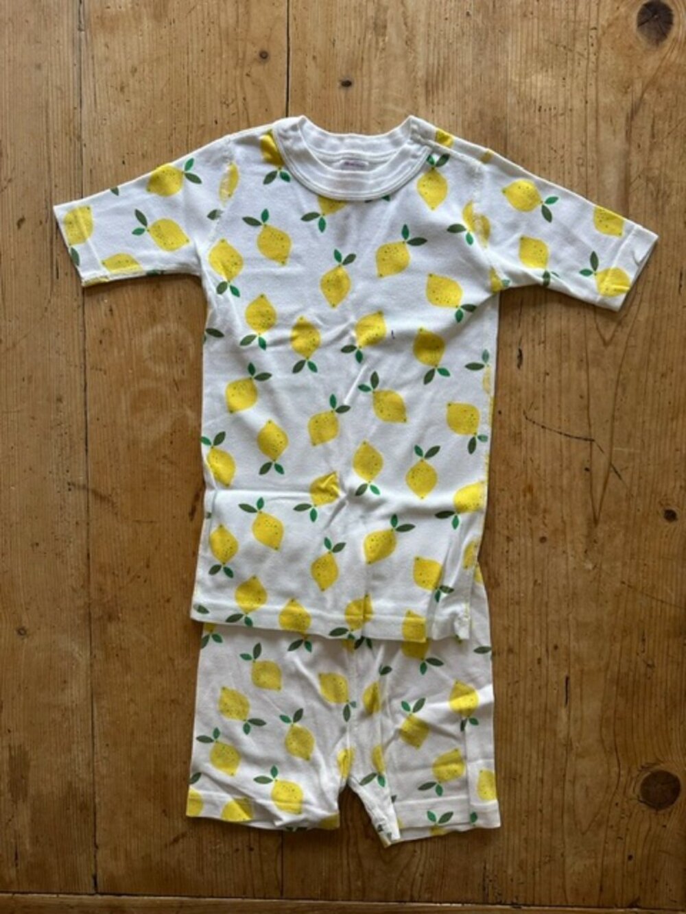 Hanna Andersson Girls Lemon Pajama Set Size 6/7